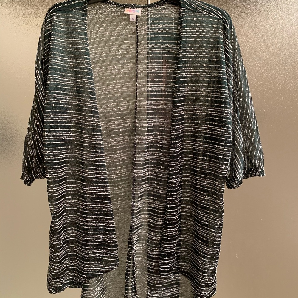 LulaRoe Lindsay Kimono size Small